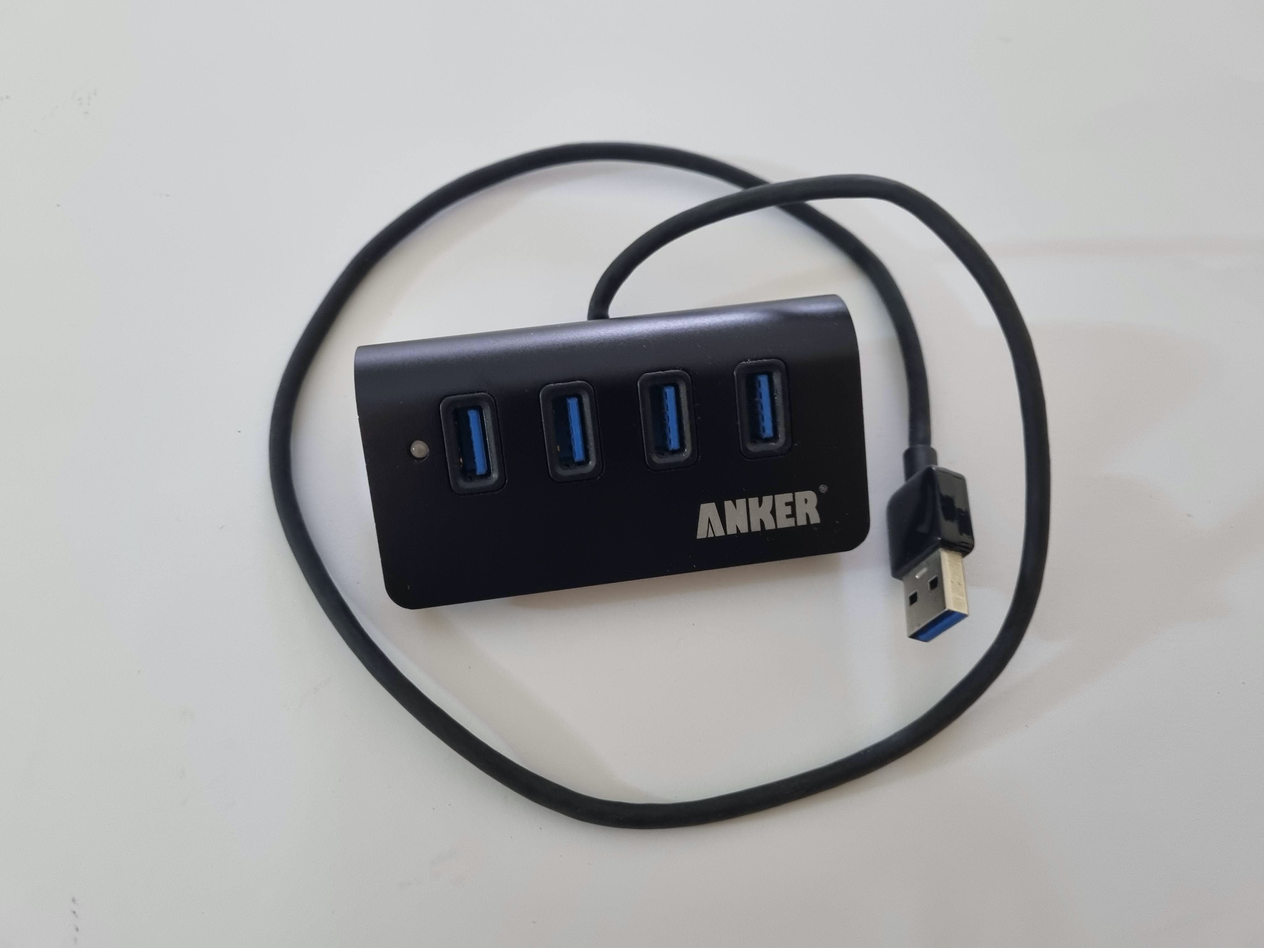 Hub USB 3.0 da marca Anker com 4 portas