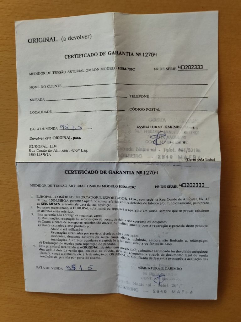 Aparelho antigo de medir a tensão arterial.