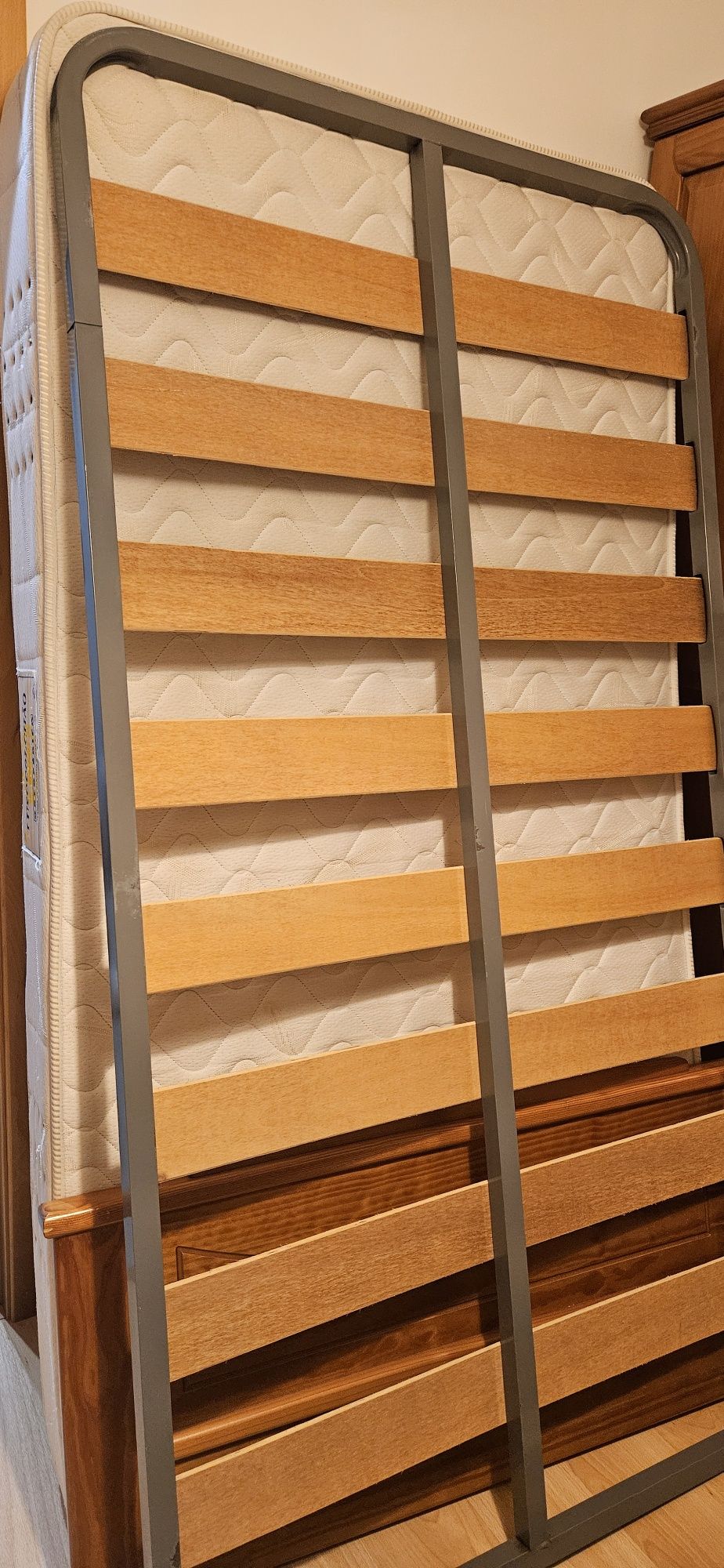 Cama de solteiro + colchao