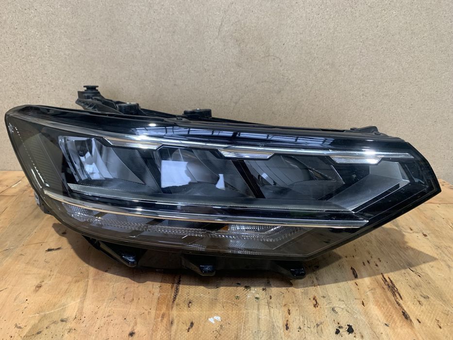 VW Passat B8 Lift lampa prawa przednia prawy przód FULL LED Europa