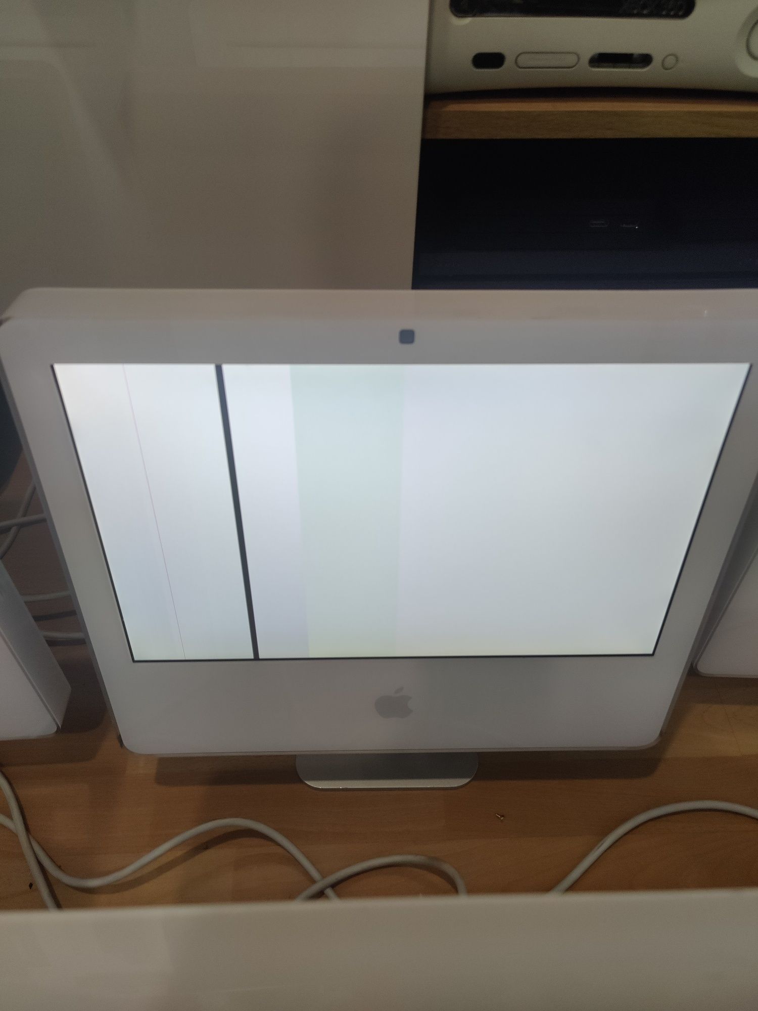 Na sprzedaż komputer IMAC