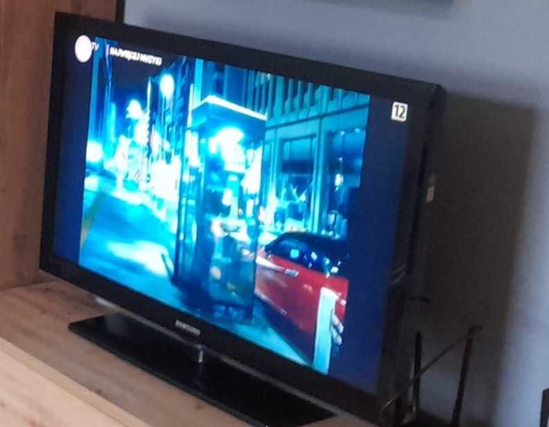 Telewizor Samsung  LE40C530F W1  LCD Samsung serii 5  Full HD MODUŁ CI