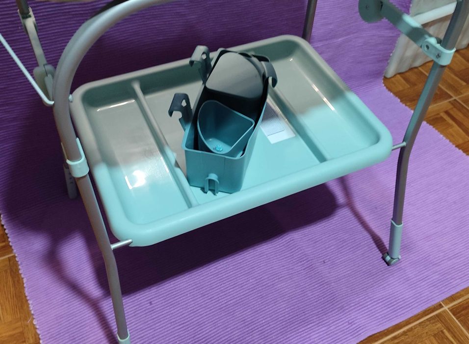 Fraldário com Banheira da Chicco