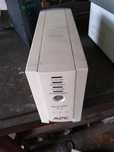 UPS APC Back-UPS CS 500 500VA/300W