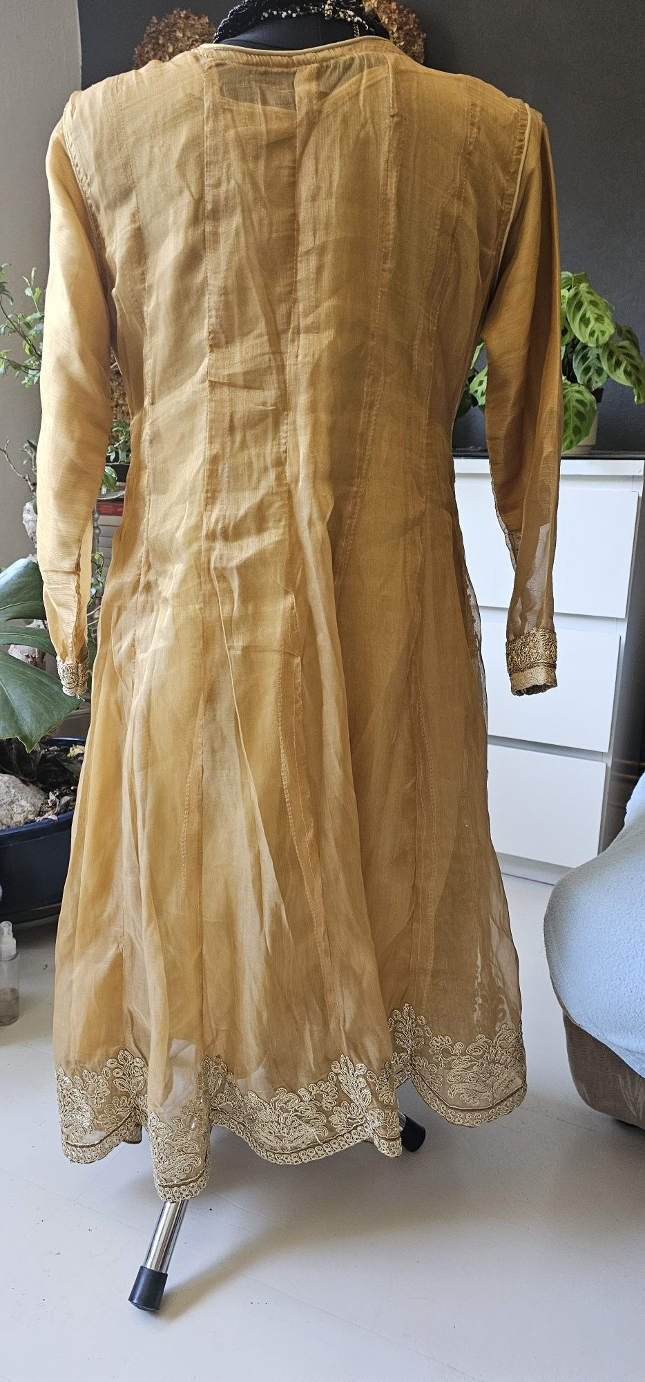 Orientalna suknia
