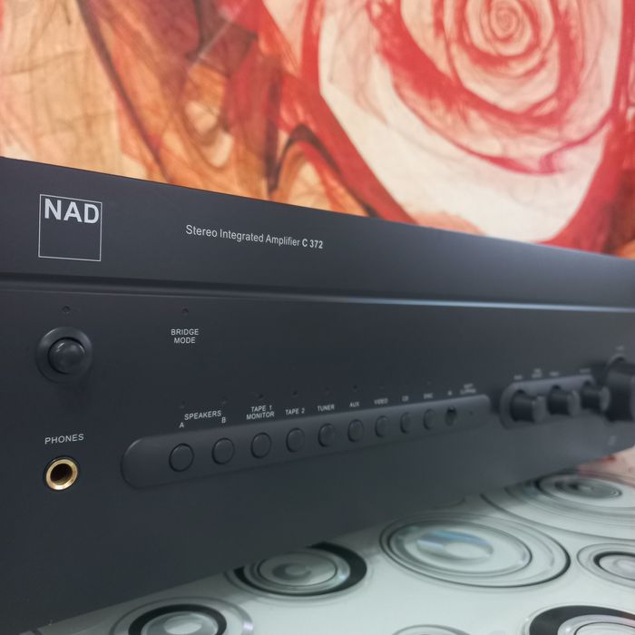 NAD C 372   підсилювач