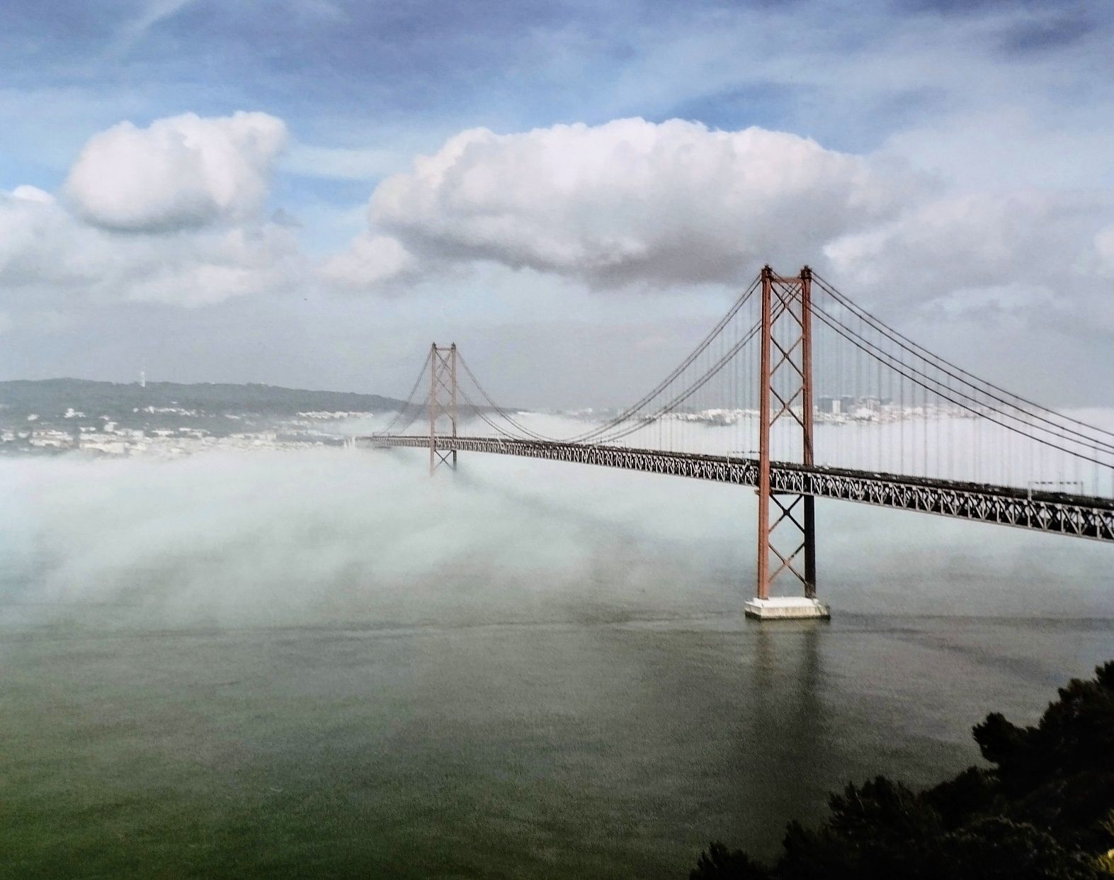 5 fotografias impressas Ponte 25 de Abril
