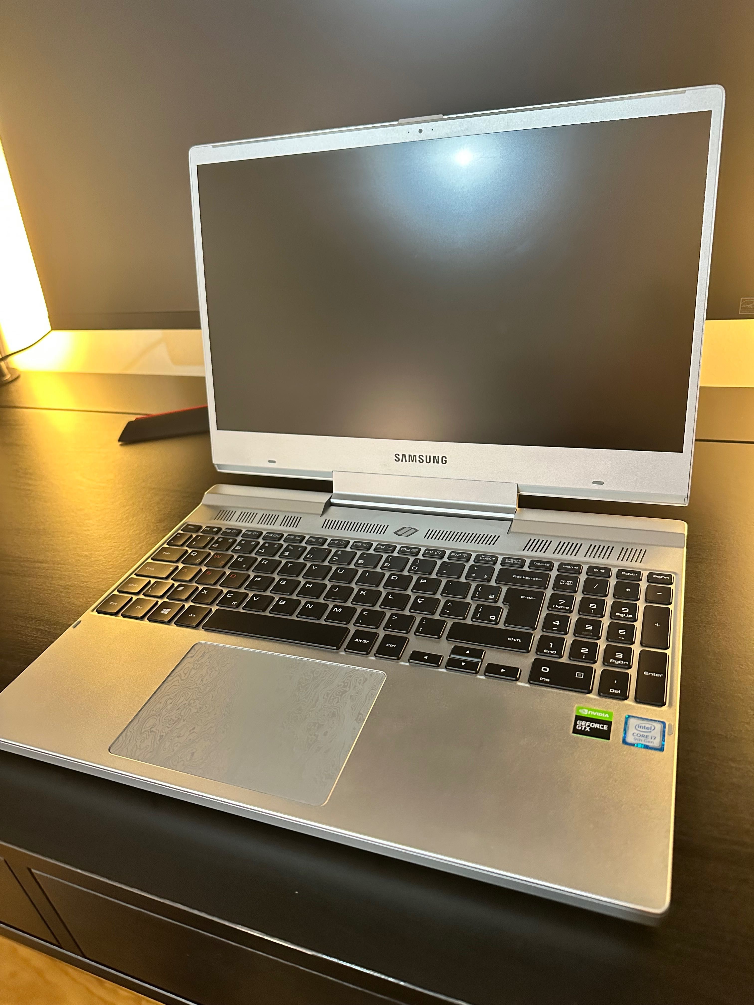 Portal Notebook Gaming Samsung