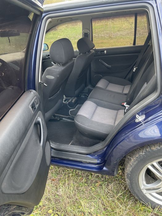 Volkswagen Golf IV 1.6 16V • 2000 рік • Механіка