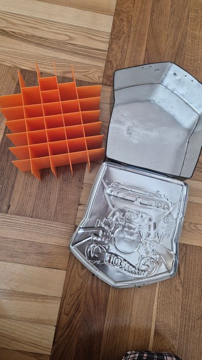 Hot whells  кейс