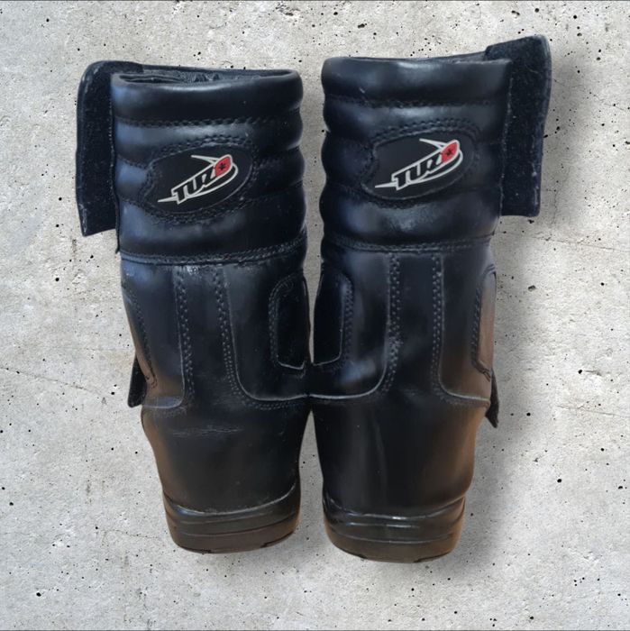 Мотоботи мотоекипировка