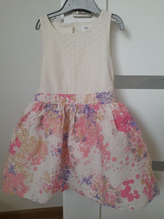 Sukienka rozmiar 116