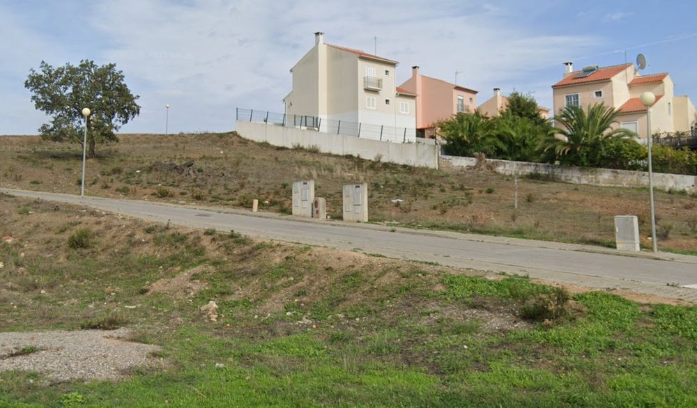 Terreno Urbano para Venda
Campilhos - São Bartolomeu de Messines