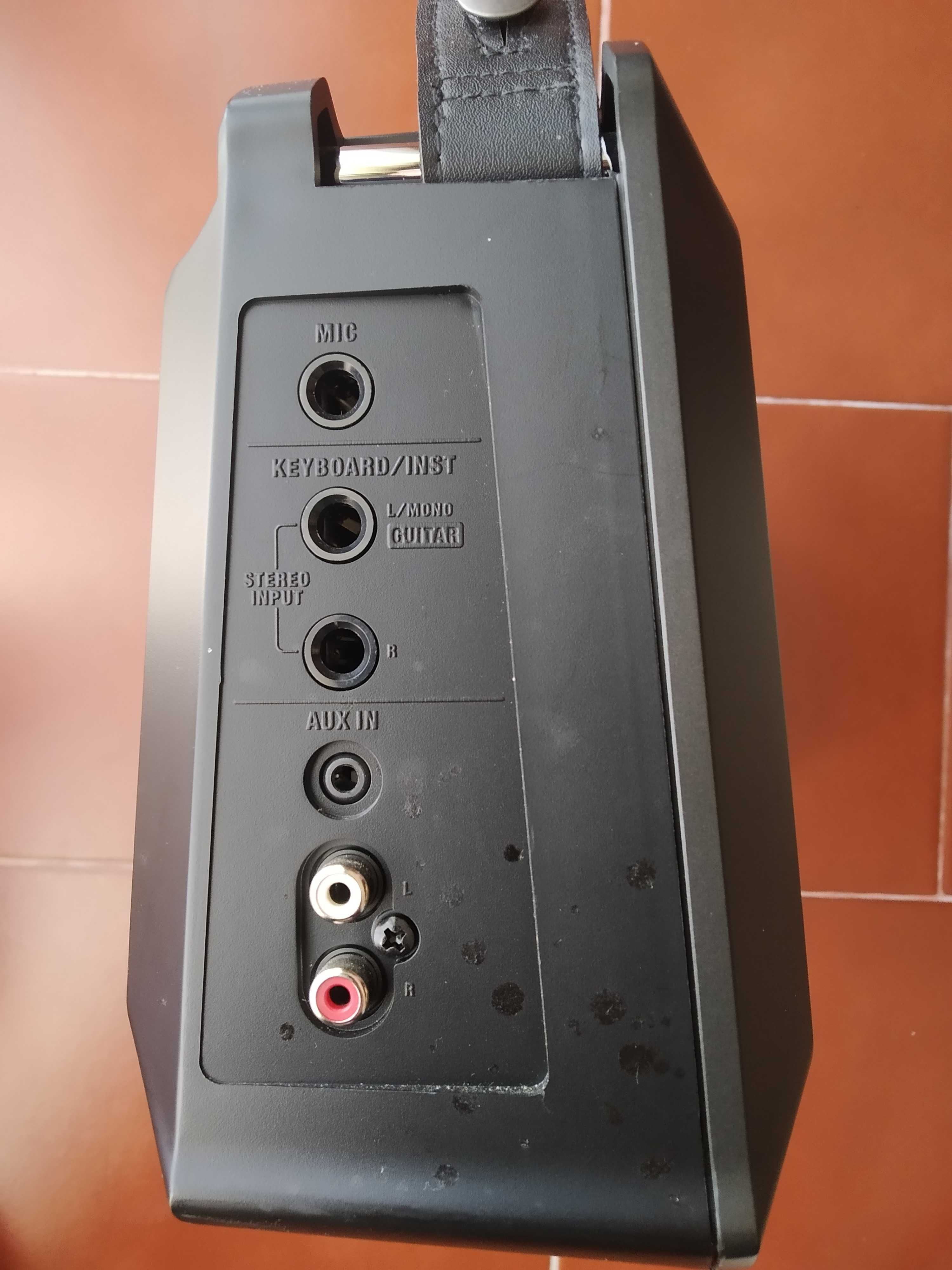 Coluna Roland MOBILE CUBE  Amplificada STEREO + Mixer