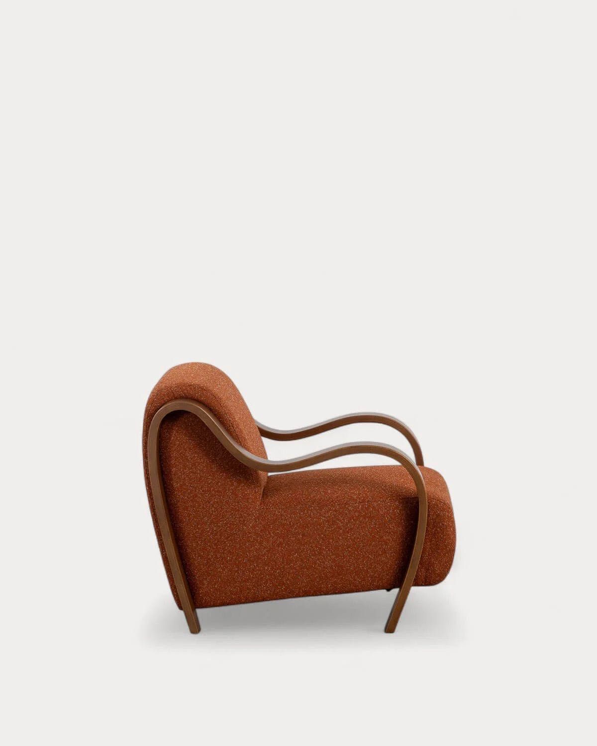 Poltrona de Madeira e Tecido Curved