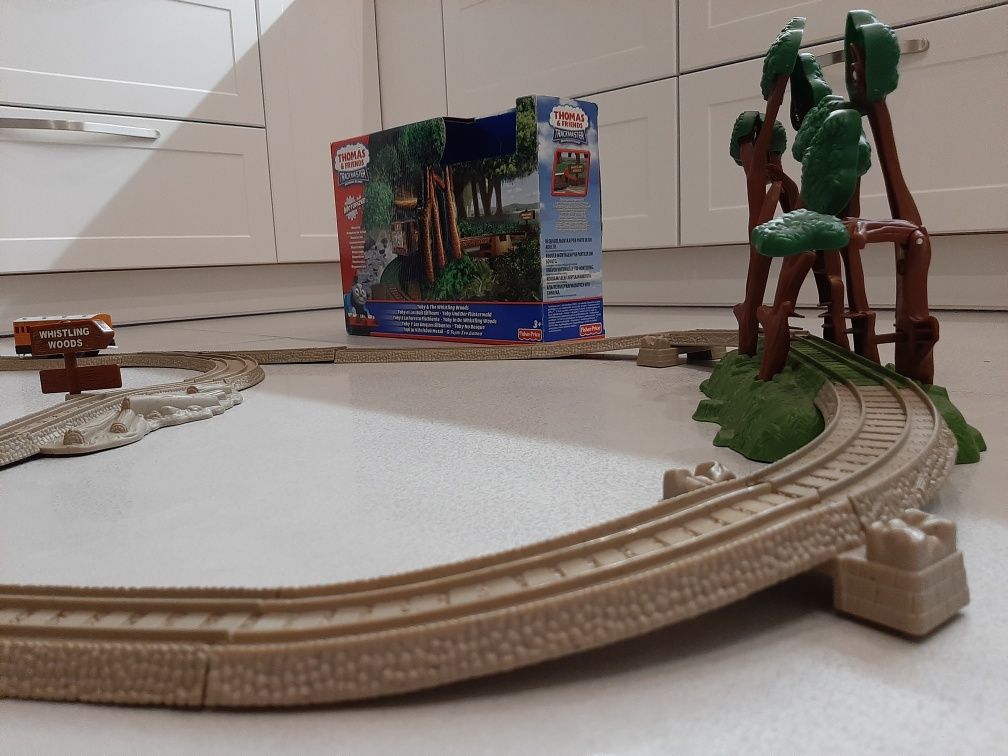 Kolejka Tomek i Przyjaciele Fisher Price duży zestaw