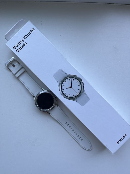 Samsung Galaxy Watch 4 Classic/ Годинник/ Смарт-годинник