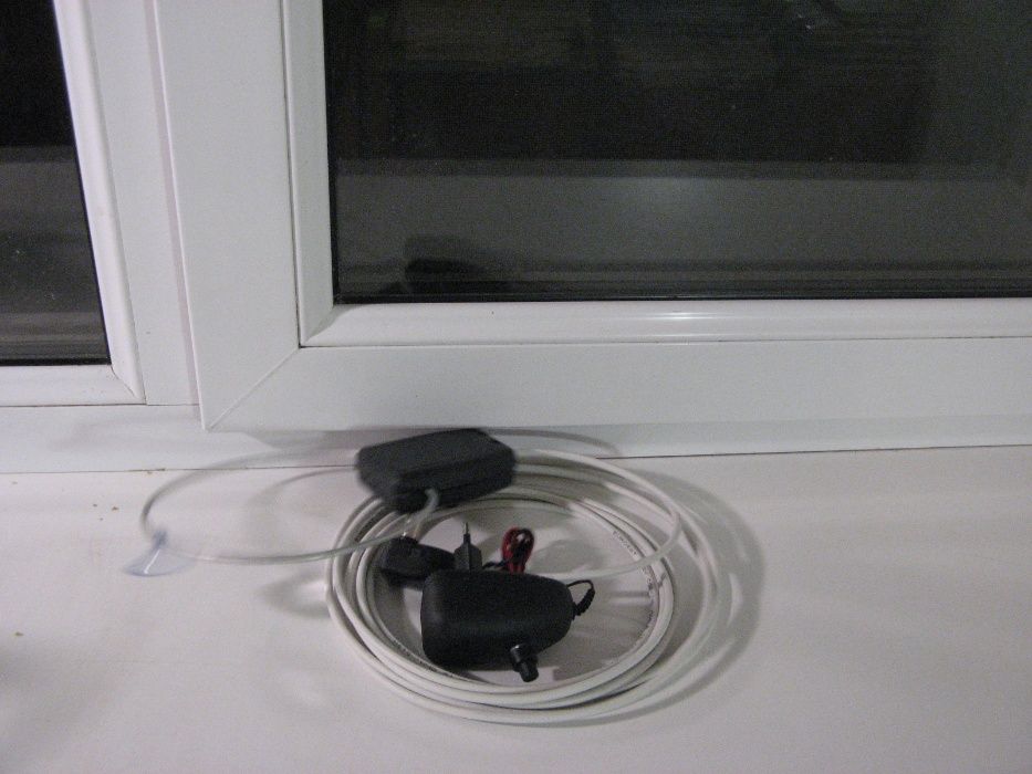 Комнатная антенна для Т2 тюнера кольцо с присоской на окно