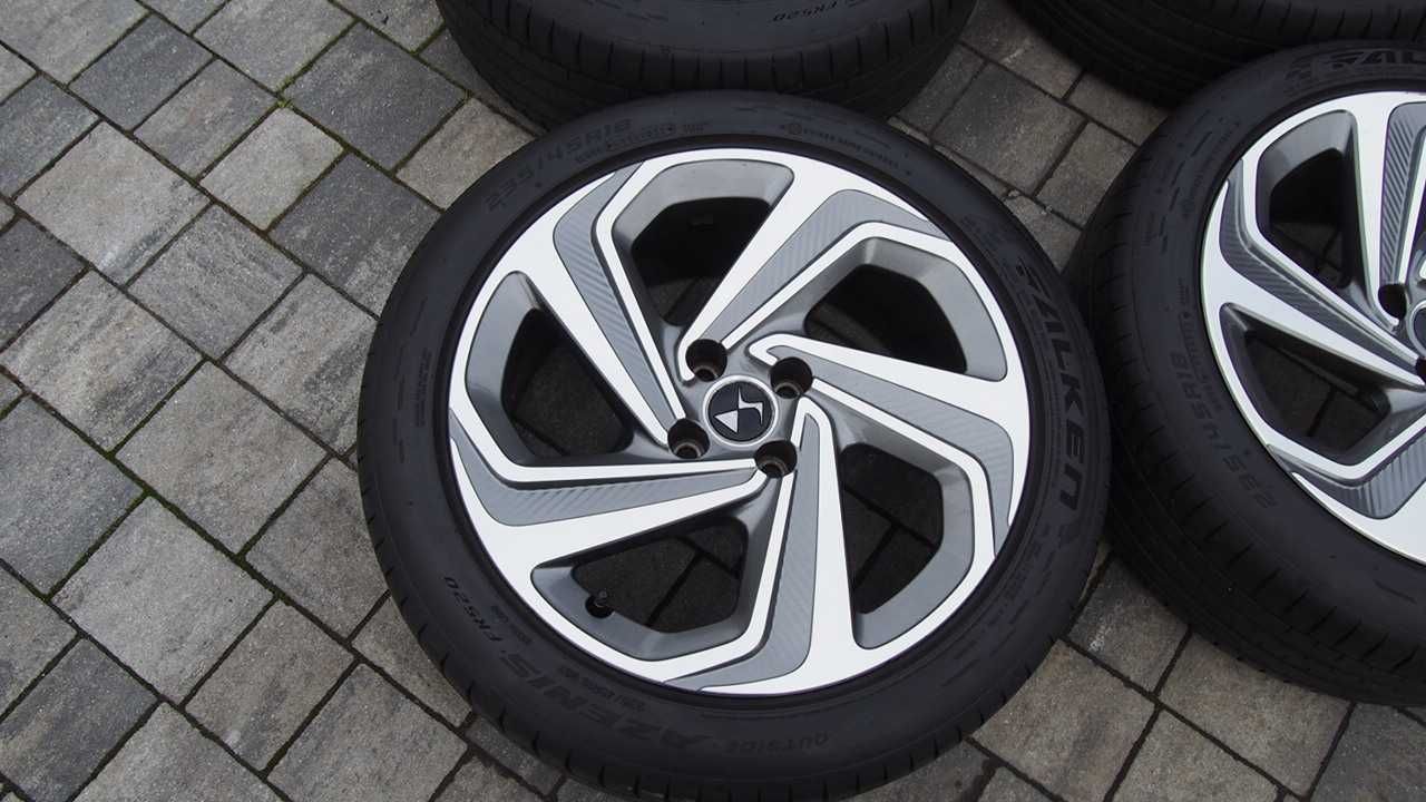 citroen ds4 ds5 4x108 koła 18 " 235/45/18 2022rok