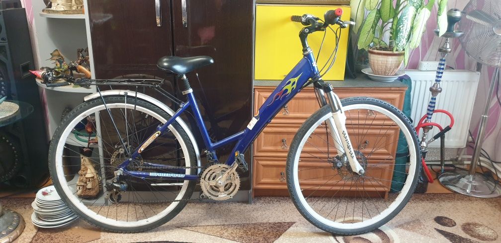 Продам спортивный велосипед"Downhill"28 колеса,алюминиевая рама