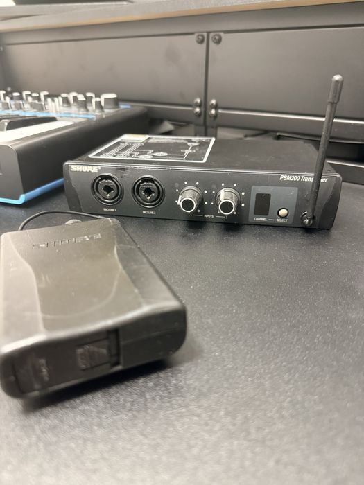 Wireless in-ear Shure PSM200