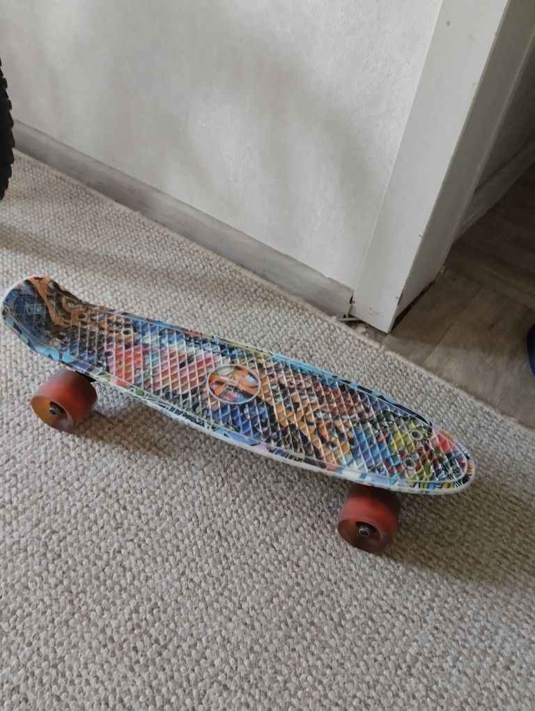 Продам скейт Penny board