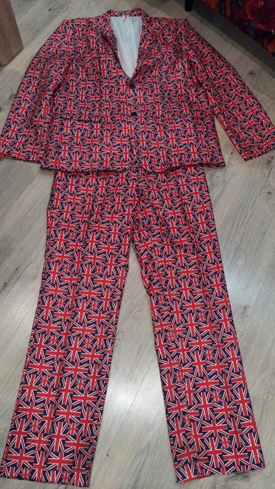 Garnitur firmy STAND OUT SUITS