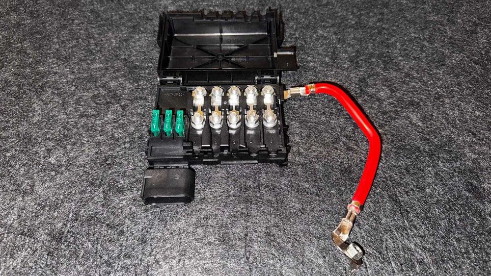 Caixa de fusíveis Seat