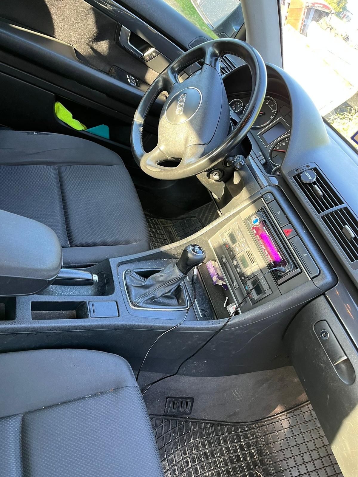 Audi a4 b6  2.0     2001 r