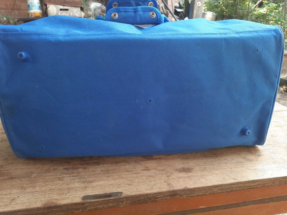 Спортивна сумка блакитна.