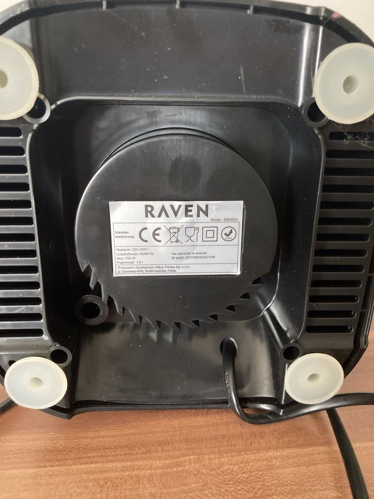 Blender kielichowy Raven EBK003