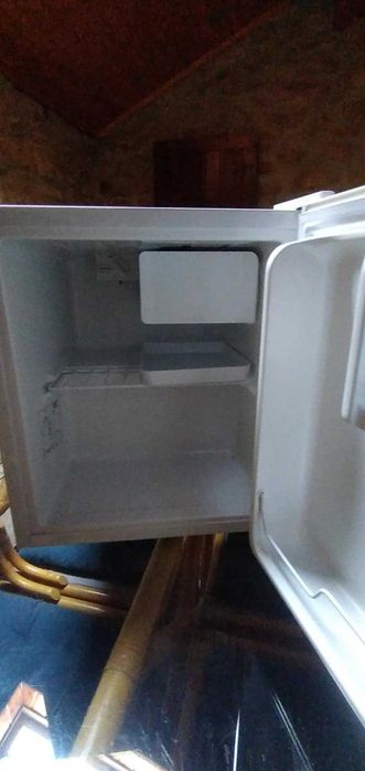 Mini Bar Praticamente Novos