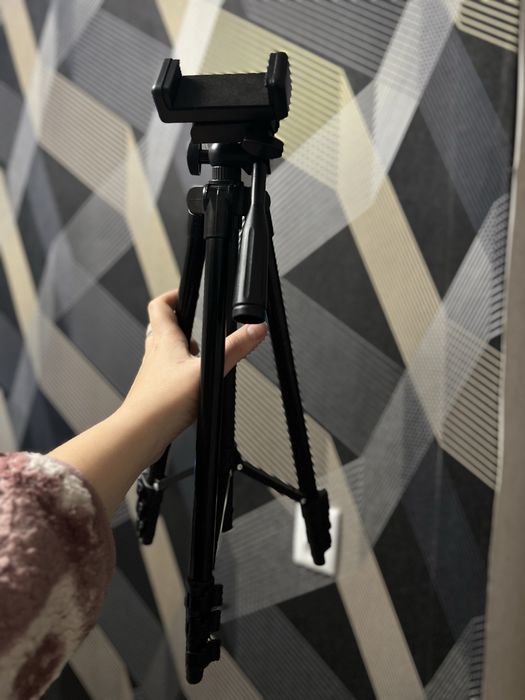 Продам штатив телефон/камера