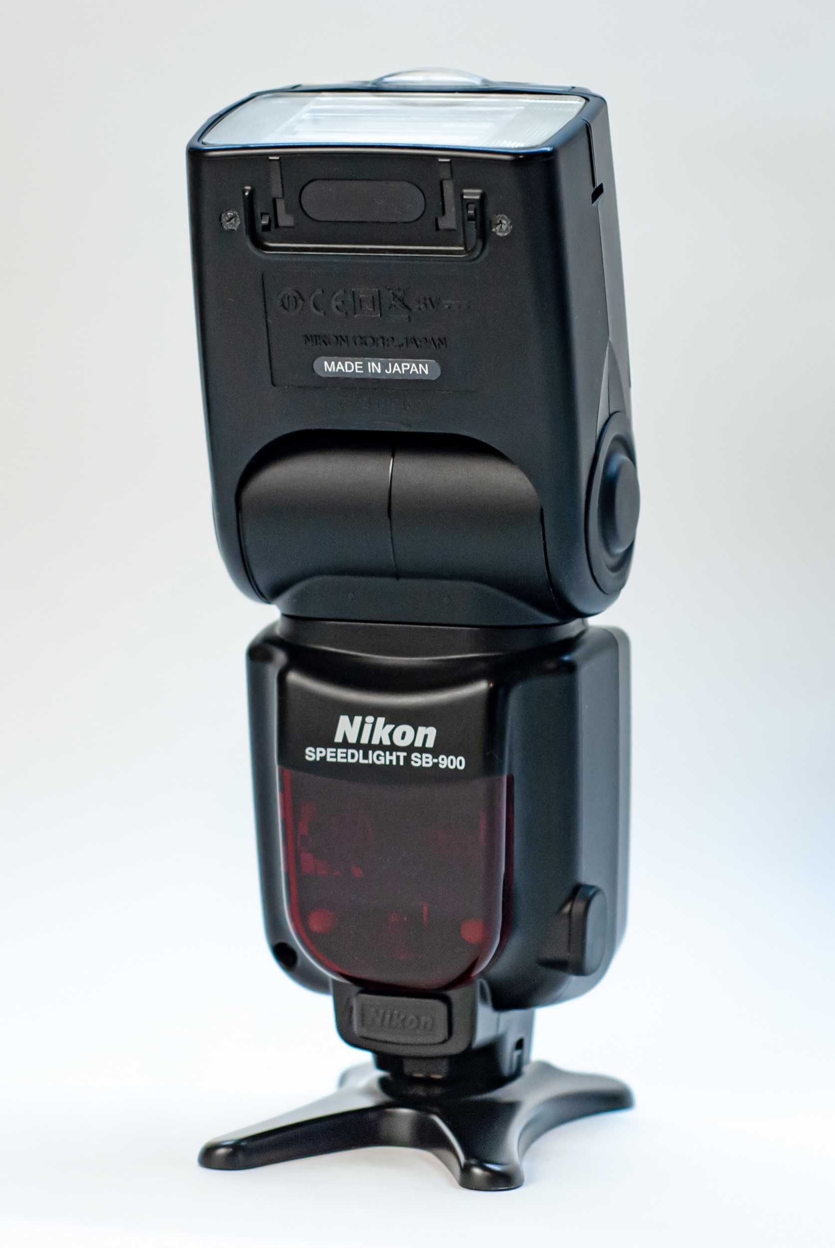 Вспышка Nikon Speedlight SB-900