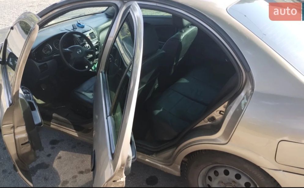 Авто Nissan Almera n16 2005