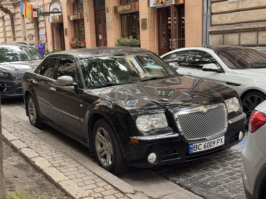 Chrysler 300с 2.7 в чудовому стані !