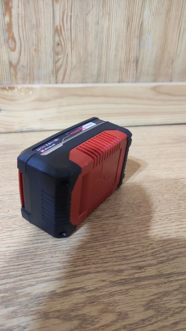 Аккумулятор Einhell Power-X-Change Plus 18V 3A