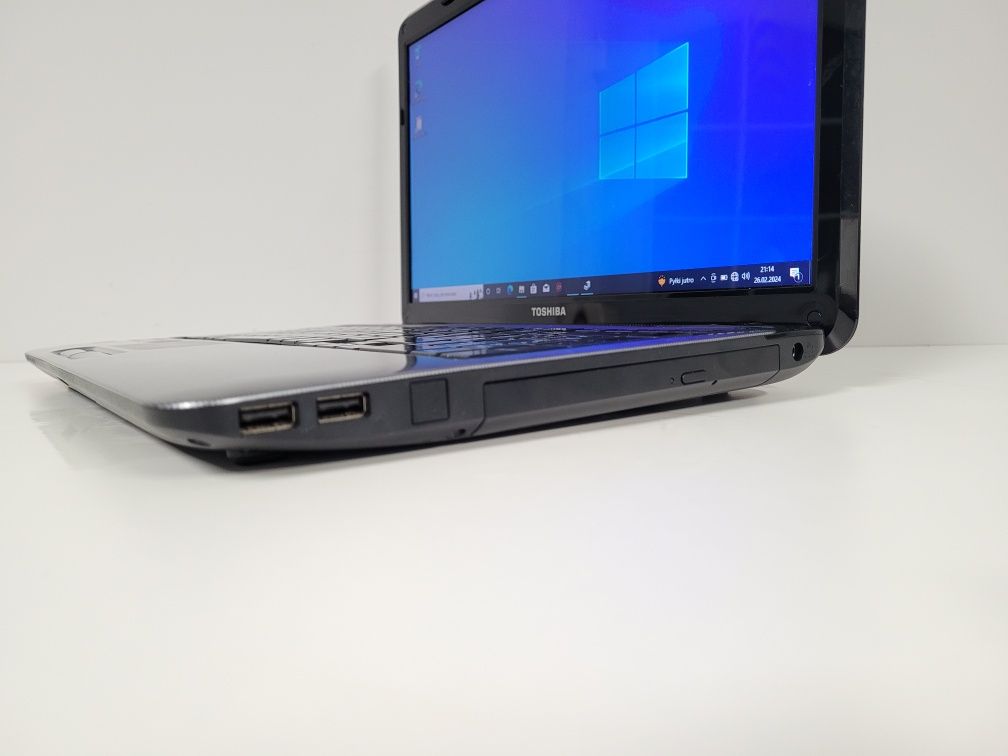 Laptop Toshiba - AMD A6/ 8gb ram/ dysk 500gb / AMD Radeon/ Ładny