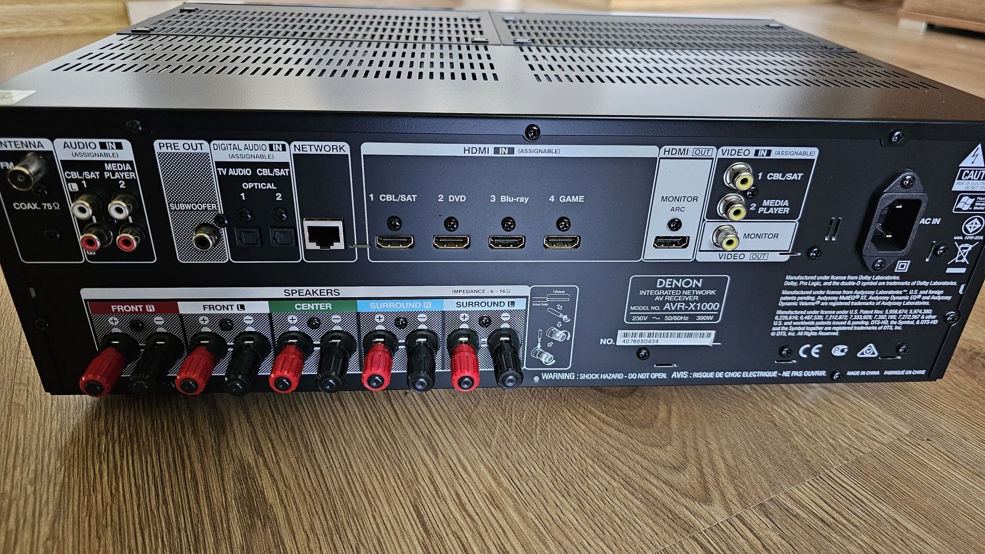 Amplituner Denon AVR-X1000