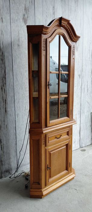 witryna narożnikowa  /  957