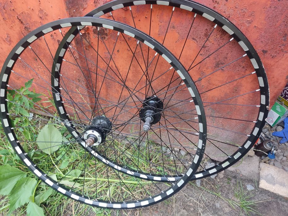 Колеса велосипедные 24,26,28,29 диам.,фирменные