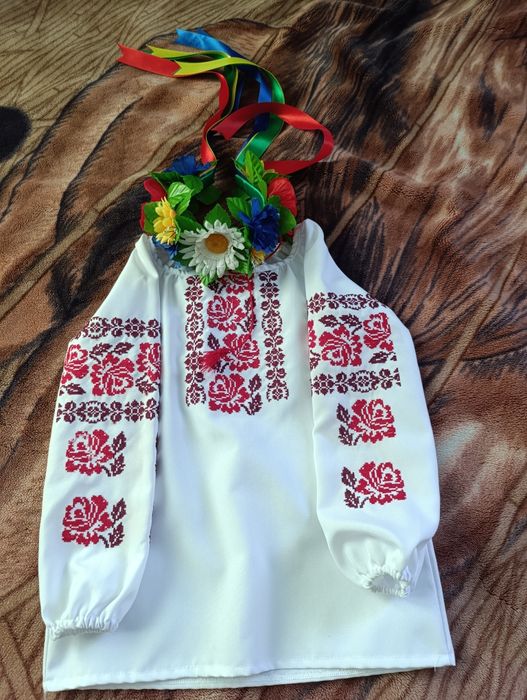 Вишита сорочка на дівчинку