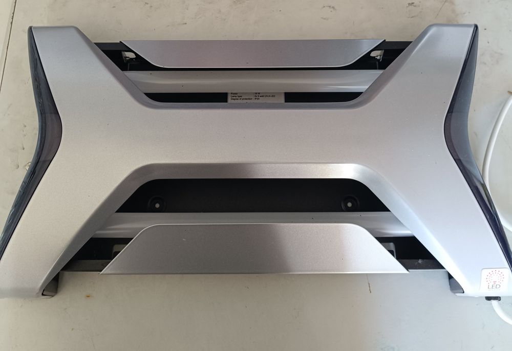 Mosquiteiro elétrico com tubos UV