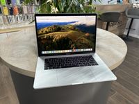 Apple MacBook Pro 15 2018 i7 16/512gb Silver Radeon 560X