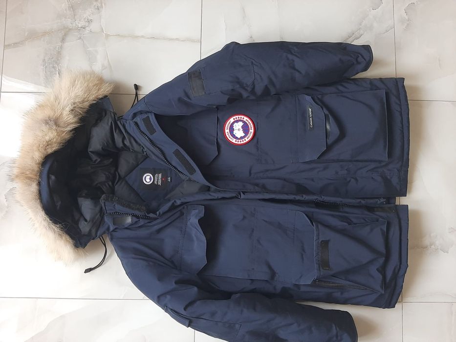 Продам куртку canada goose
