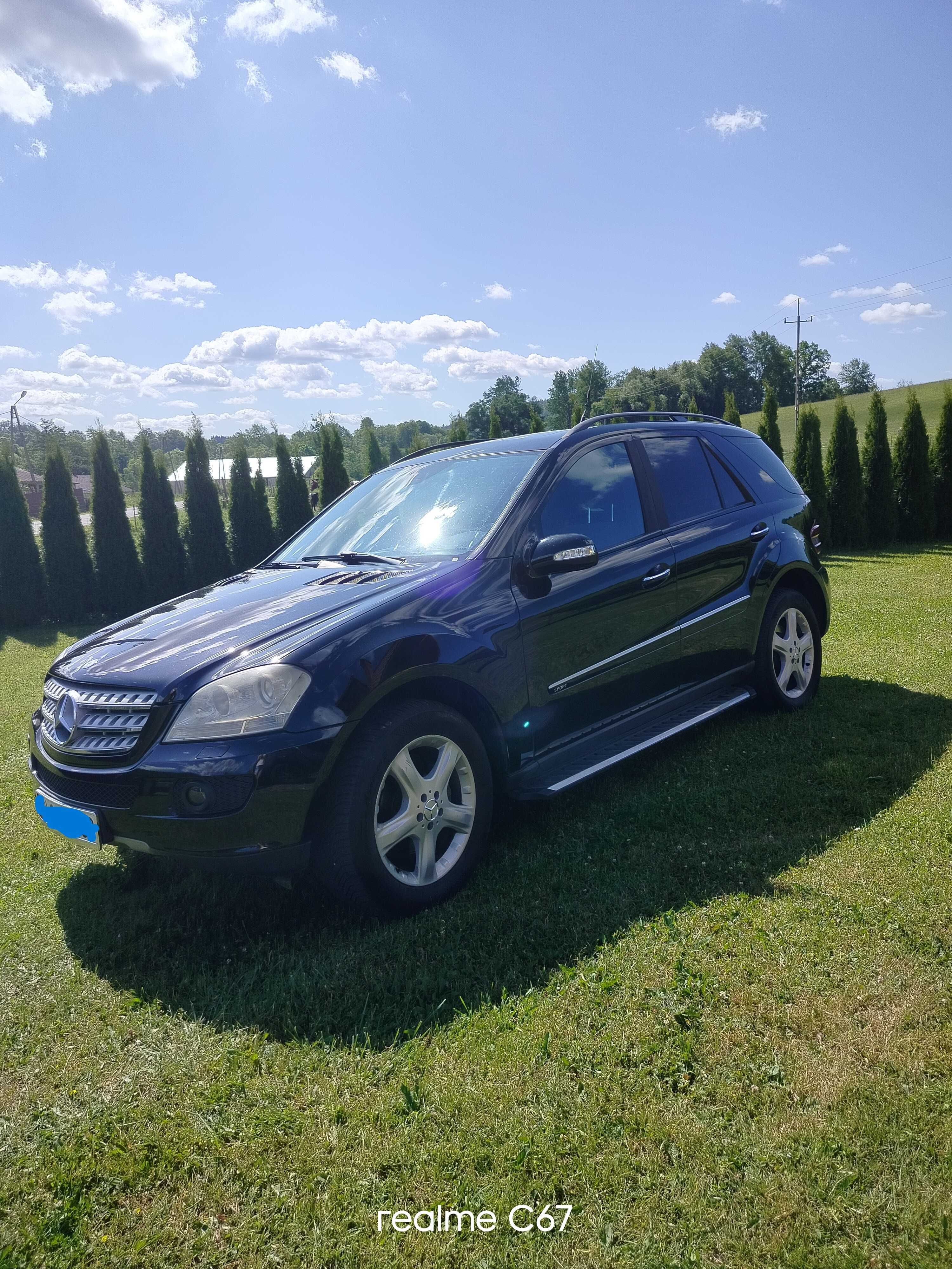 samochód MERCEDES ML 320