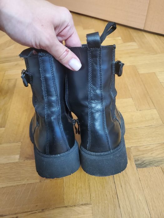 Шкіряні ботінки 35р.