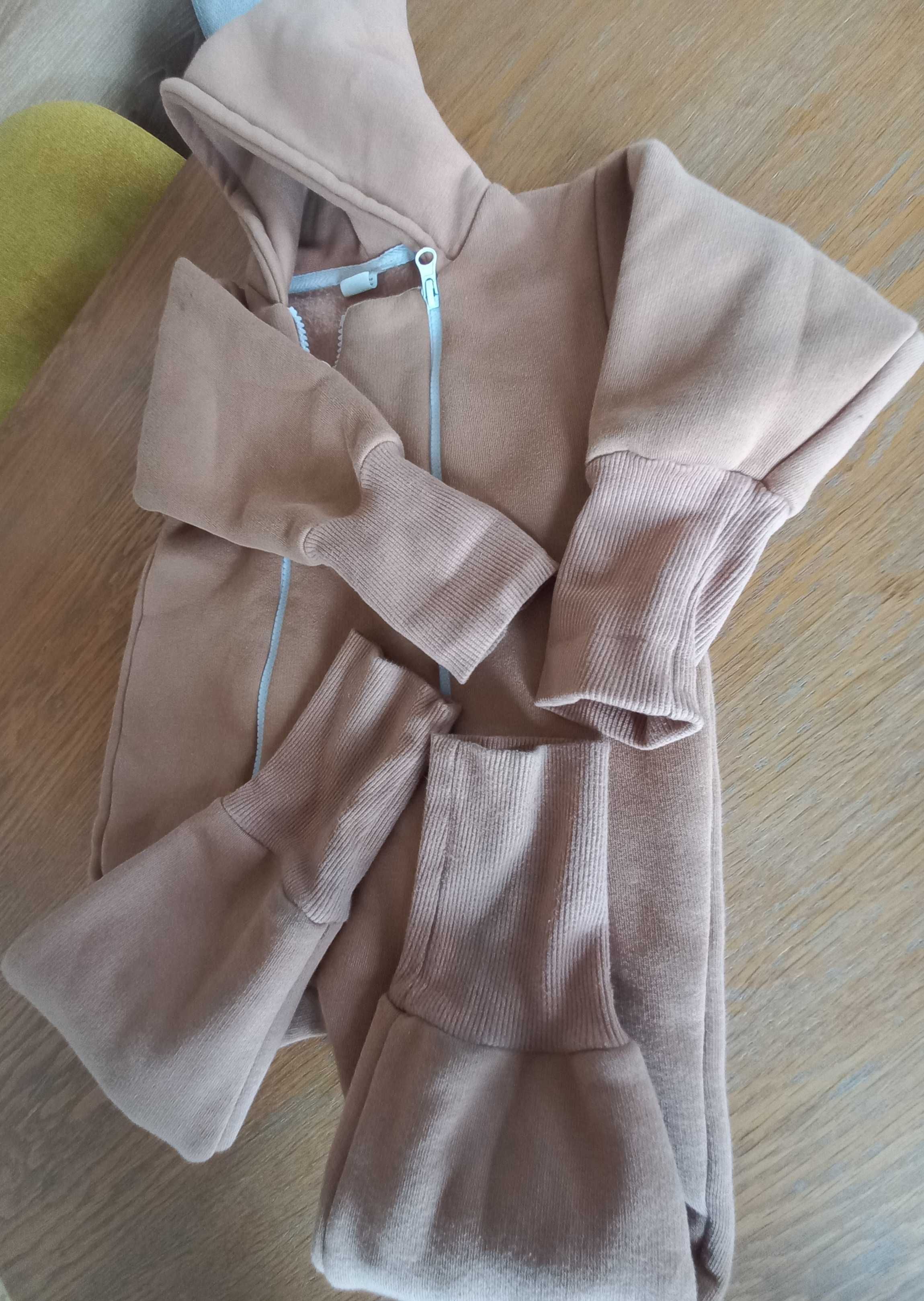 Kombinezon Zyzio Zuzia wiosna jesień r. 80