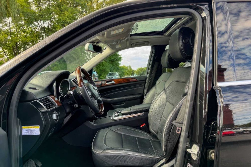 Mercedes-Benz M-Class ML 350 BlueTEC      2013