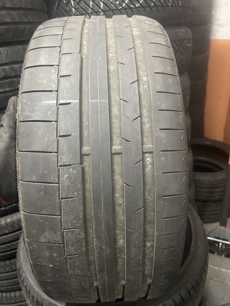 4xContinental 235 35r20., 2021 5.7mm